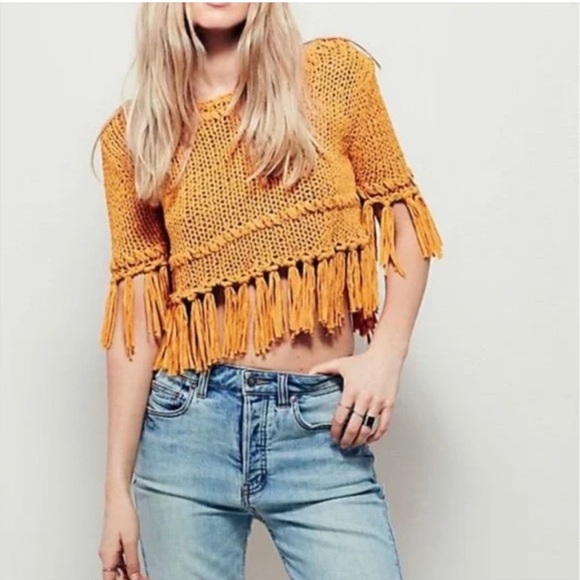 Free People Sweaters - Free People On the Fringe Pullover YELLOW sweater knit cropped top crochet XS